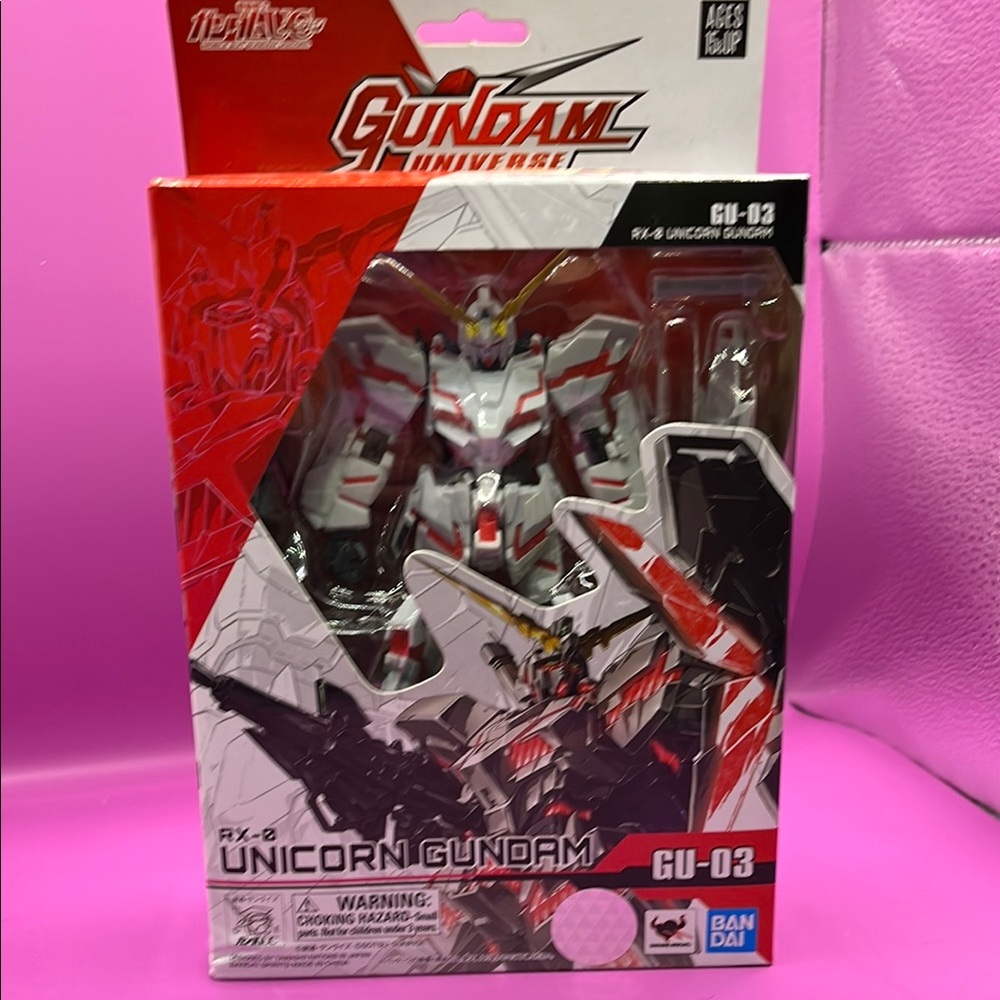Unicorn Gundam Action Figure - Red and White